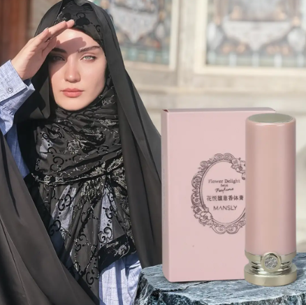 عطر مانسلي فلاور ديلايت للاستخدام الشخصي بعبوة أنيقة